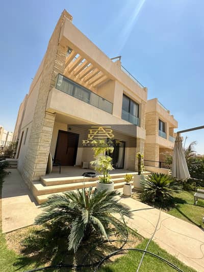 فرصه استثنائيه مميزه بمدينه نور بسعر تجاري تاون هاوس Q1