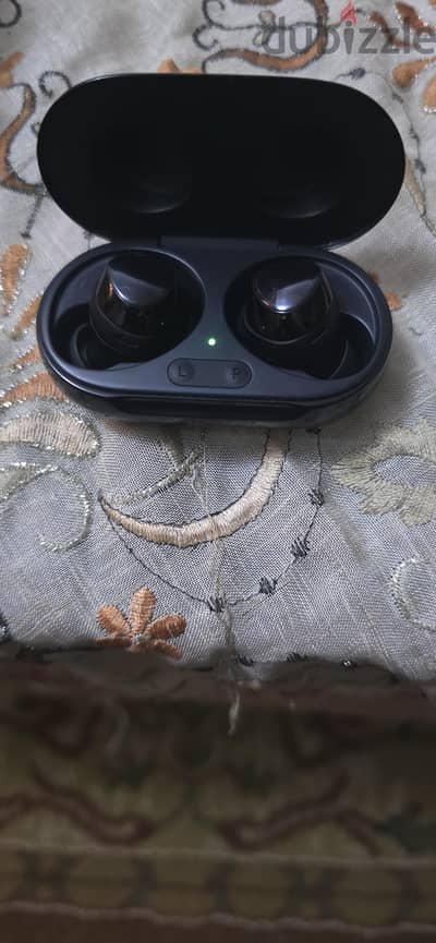 سماعات  samsung buds +