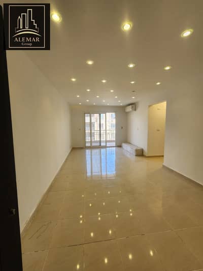 Pay only 3,800,000 and receive your premium apartment for sale immediately in Madinaty B11. The apartment is 96 sq m with a parking view and is locate