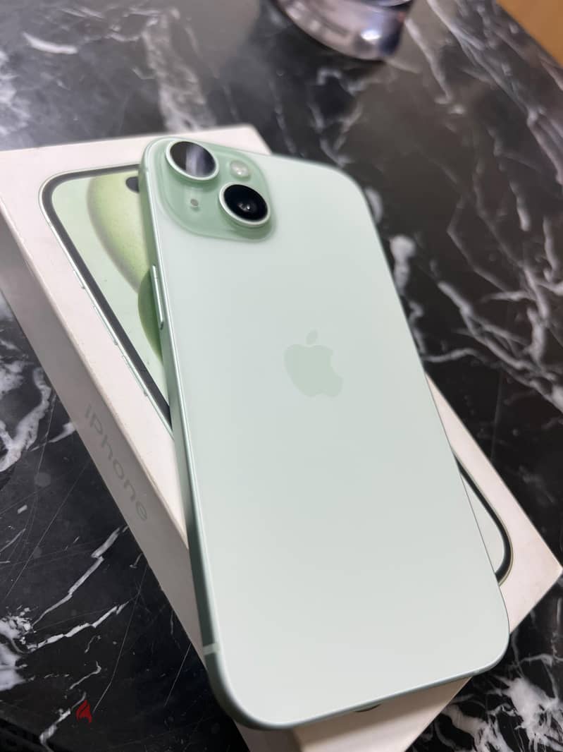 Apple - iPhone 15 1