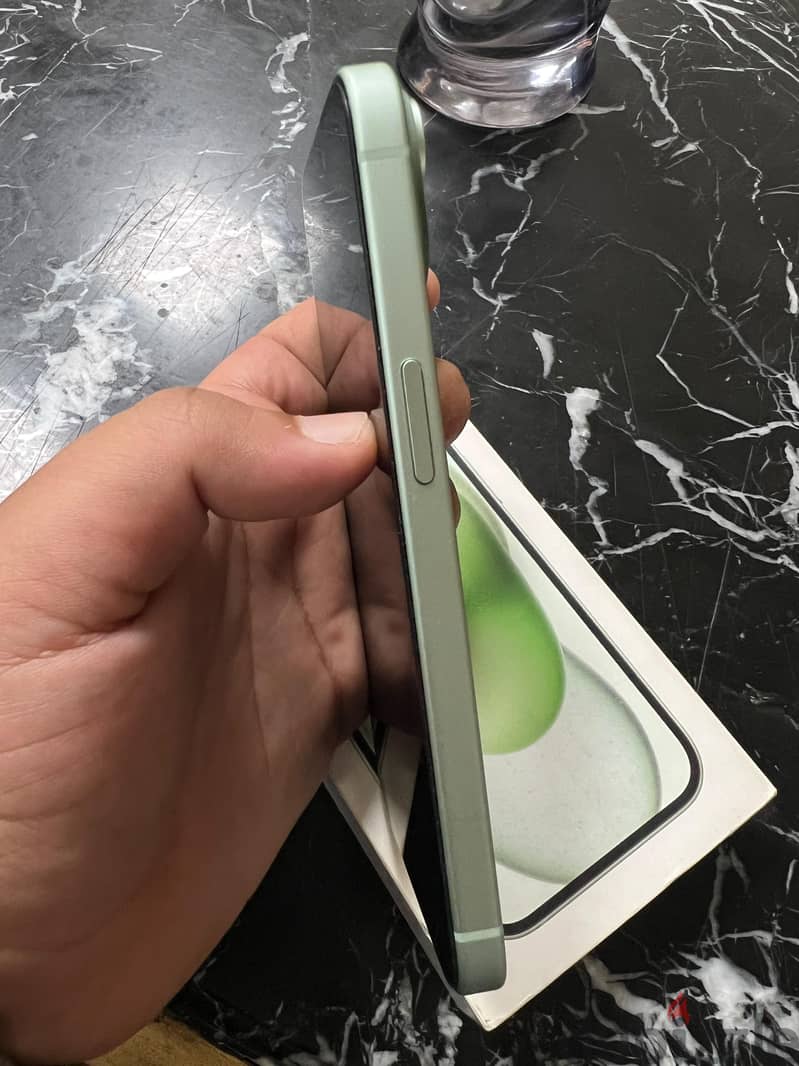 Apple - iPhone 15 2