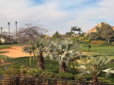 Own a luxury villa (V) on the golf course in my city VG1