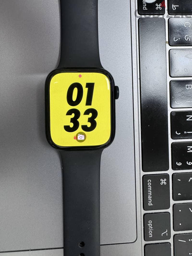 Apple Watch S8 3