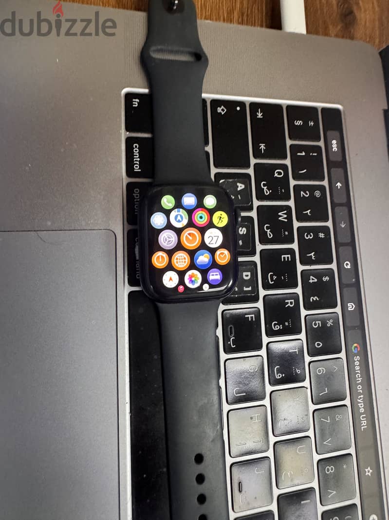 Apple Watch S8 10