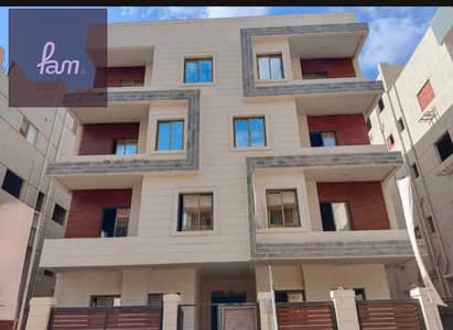 شقة جاهزة للسكن في موقع مميز بالقاهرة الجديدة