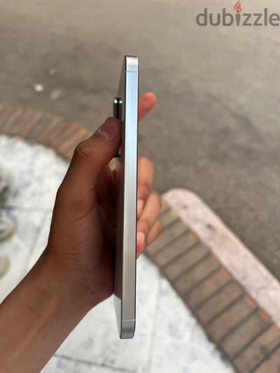 Samsung A56  للبيع جهاز مفهوش غير خدش مكان الشاحن خدش بسيط ضمان رايا ا