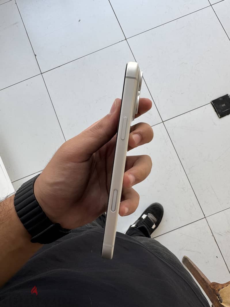 Apple - iPhone 17 Pro Max 3