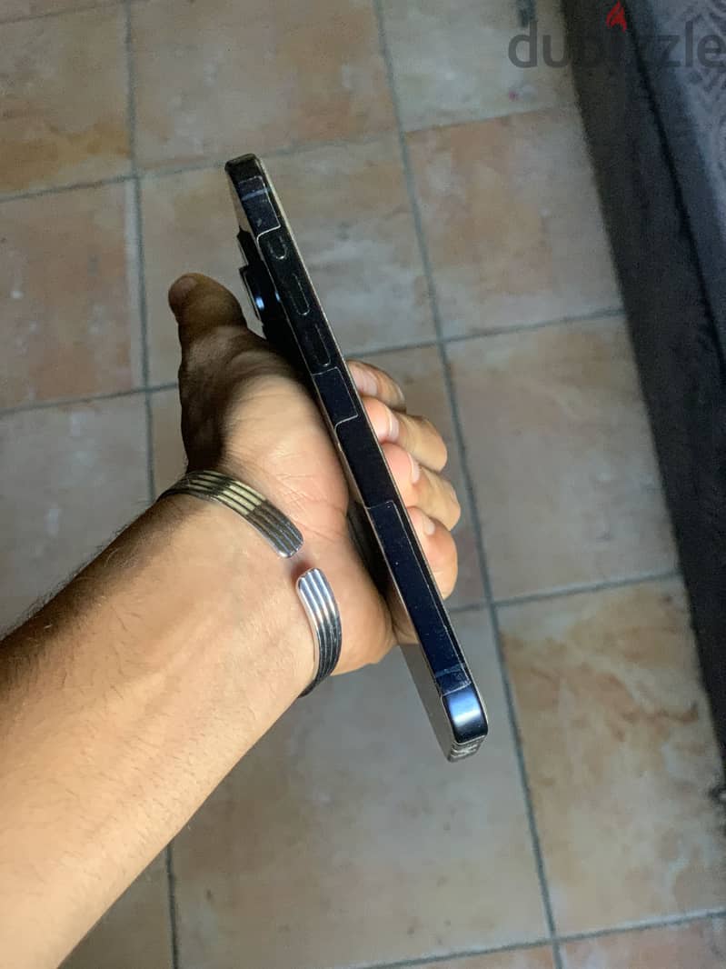 Apple - iPhone 15 Pro Max 2
