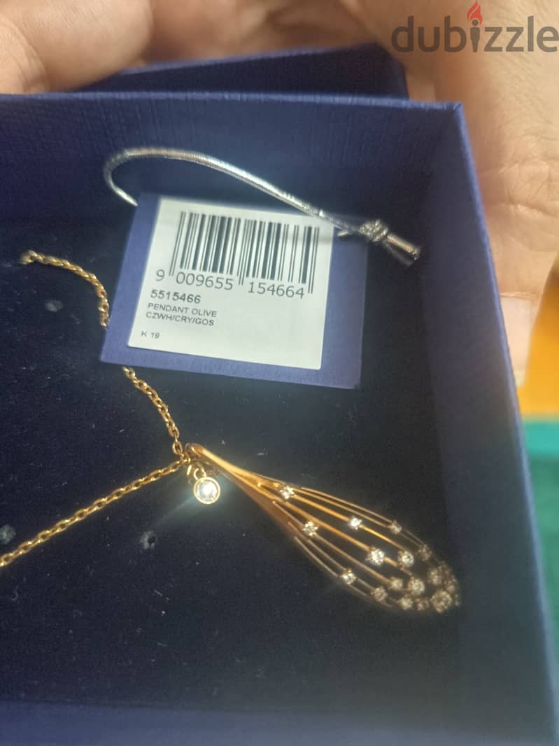Swarovski necklace 1