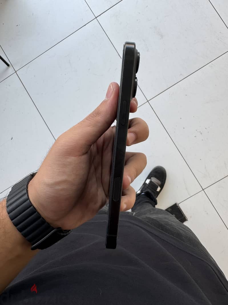 Apple - iPhone 16 Pro Max 2