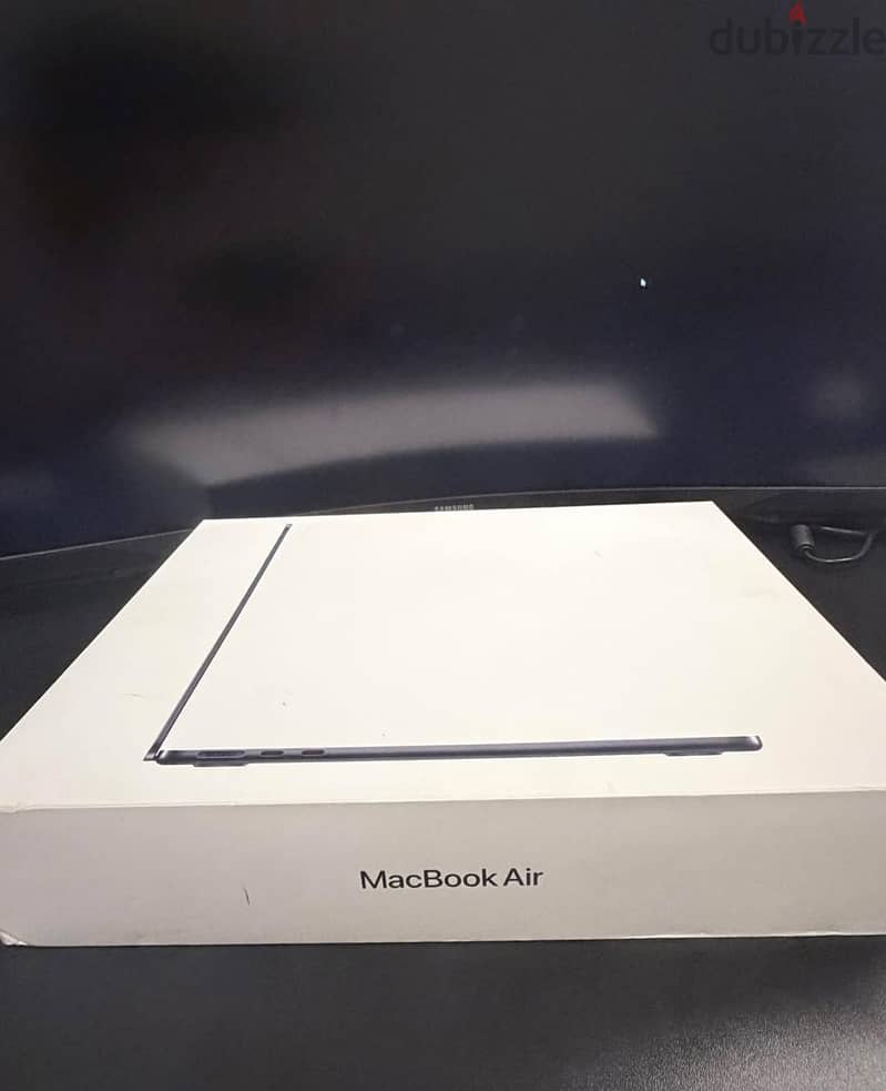 MacBook m3 7