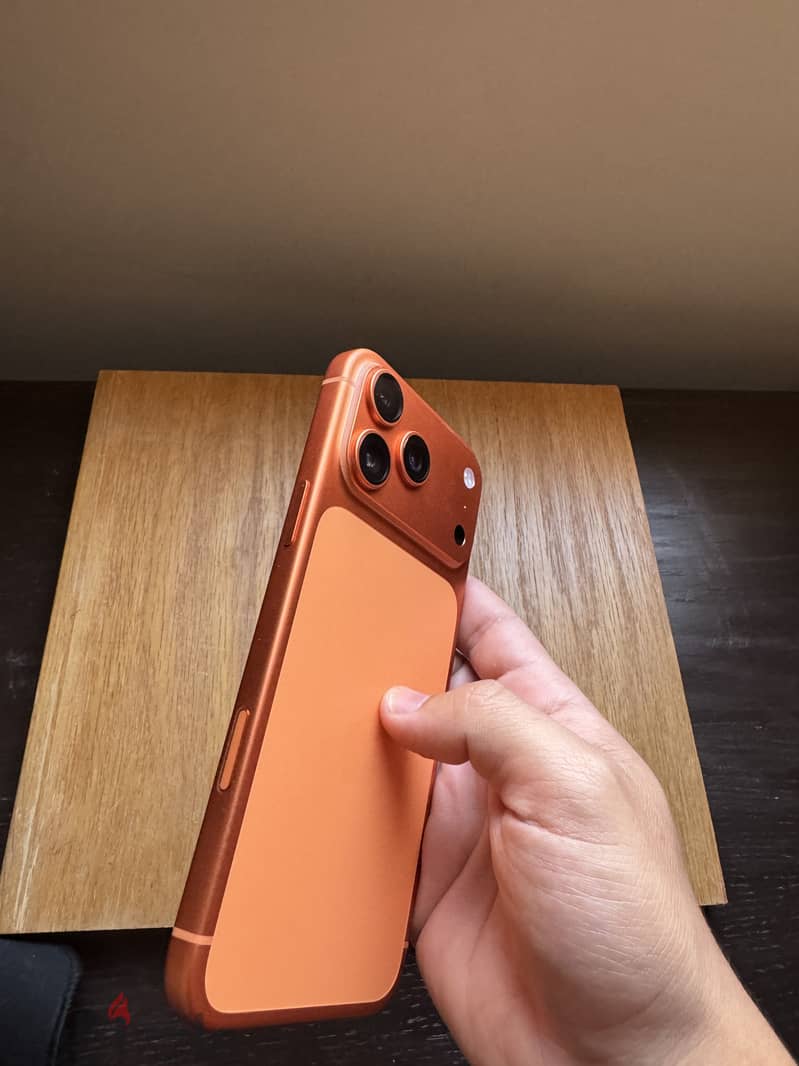 Apple - iPhone 17 Pro Max 2