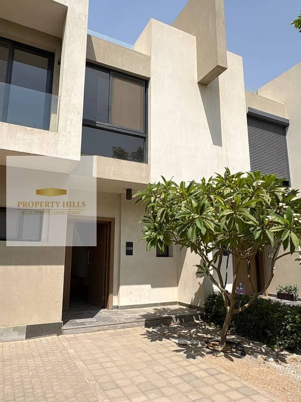 فيلا كورنر للبيع بخصم الكاش في الشروق من كمبوند البروج جاهز للمعاينة بالقرب من الجامعة البريطانية