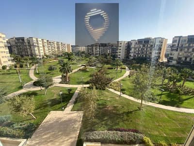 Apartment for sale, 143m, in B8 with garage, garden view, prime location close to banks and services