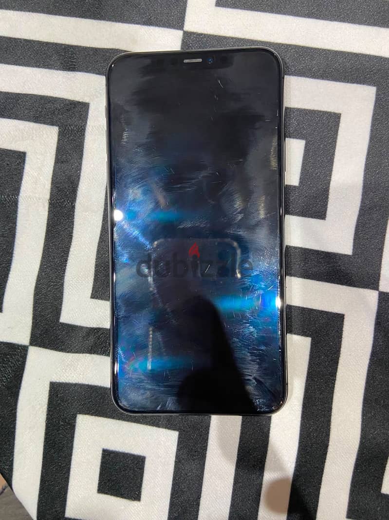 Apple - iPhone 11 Pro Max 1