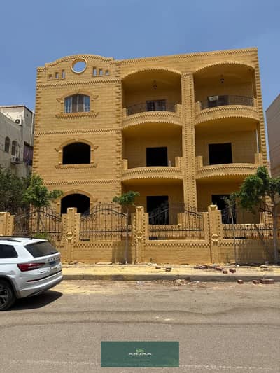 فيلا للبيع في التجمع الخامس ارقى احياء التجمع بسعر لقطه