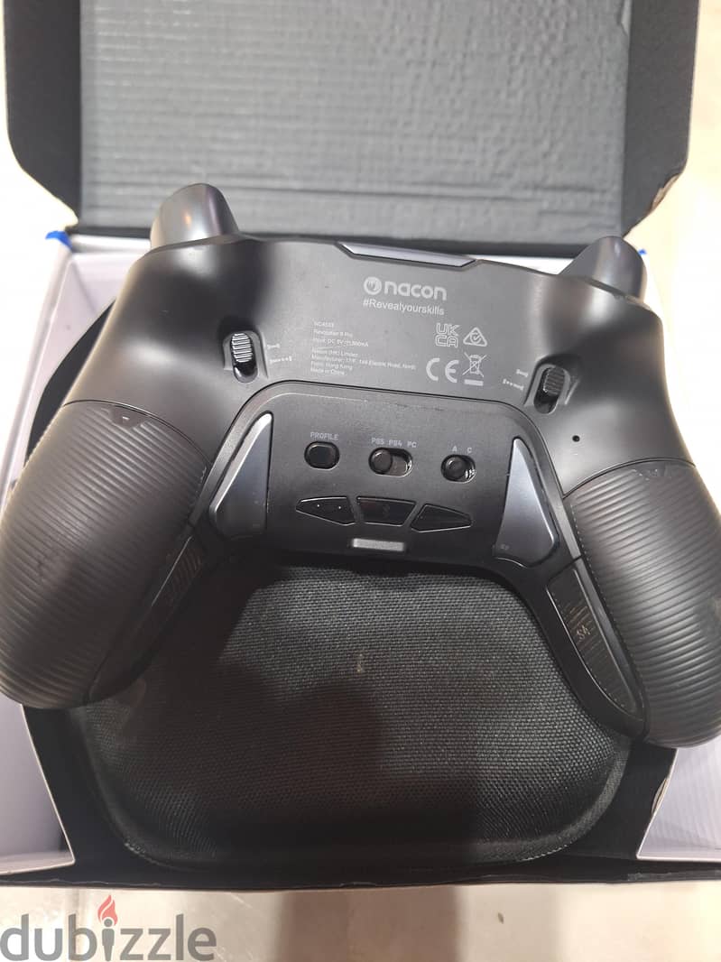 nacon revolution 5 pro ps5 ps4 pc 4