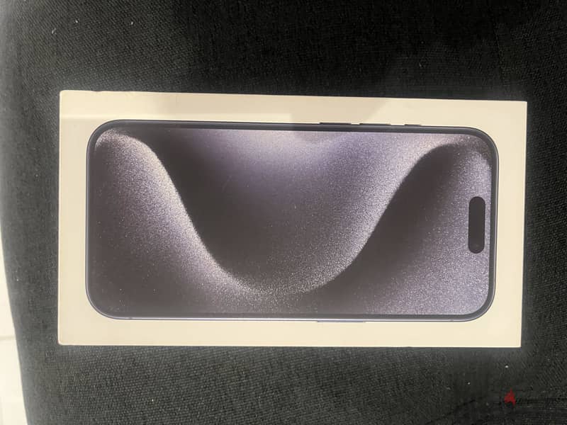 Apple - iPhone 15 Pro 3