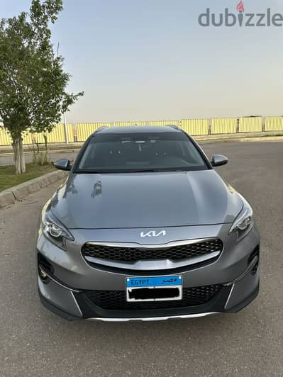 كيا اكسيد 2022 توب لاين