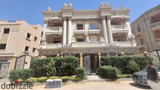 Triplex villa for sale in Al-Qarnfal, Al-Tajamouaa