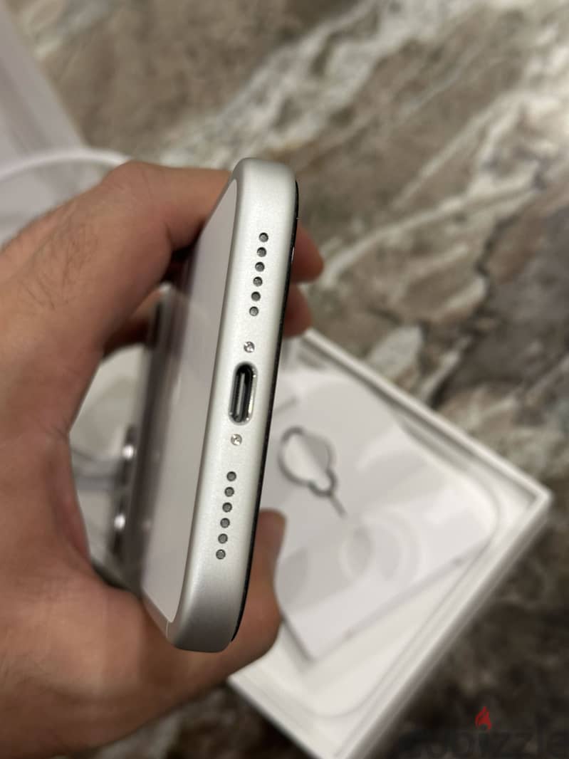 Apple - iPhone 17 Pro Max 2