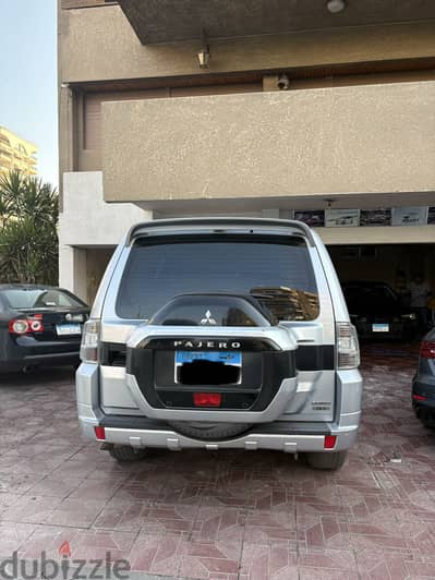 Mitsubishi Pajero 2015