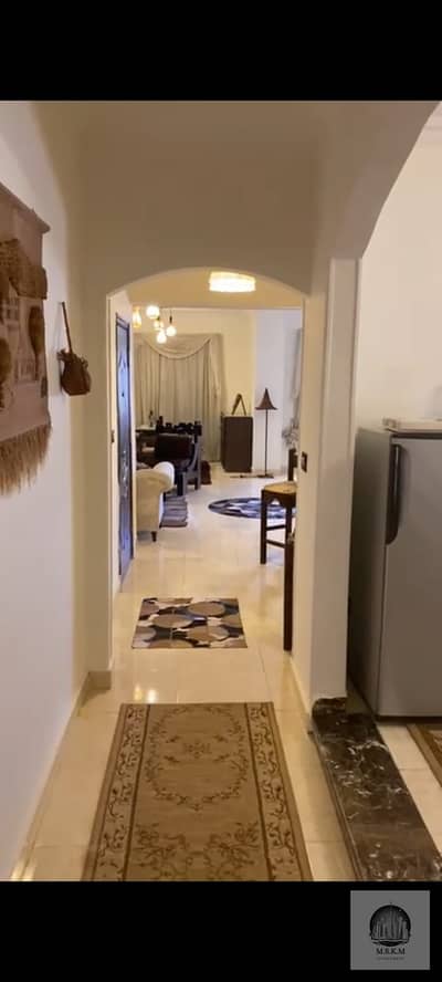 Apartment for rent in Al Narges Buildings, next to Fatima Al Sharbatly Mosque, Fifth Settlement, 210 sq m, 4 rooms and 3 bathrooms, first floor, eleva