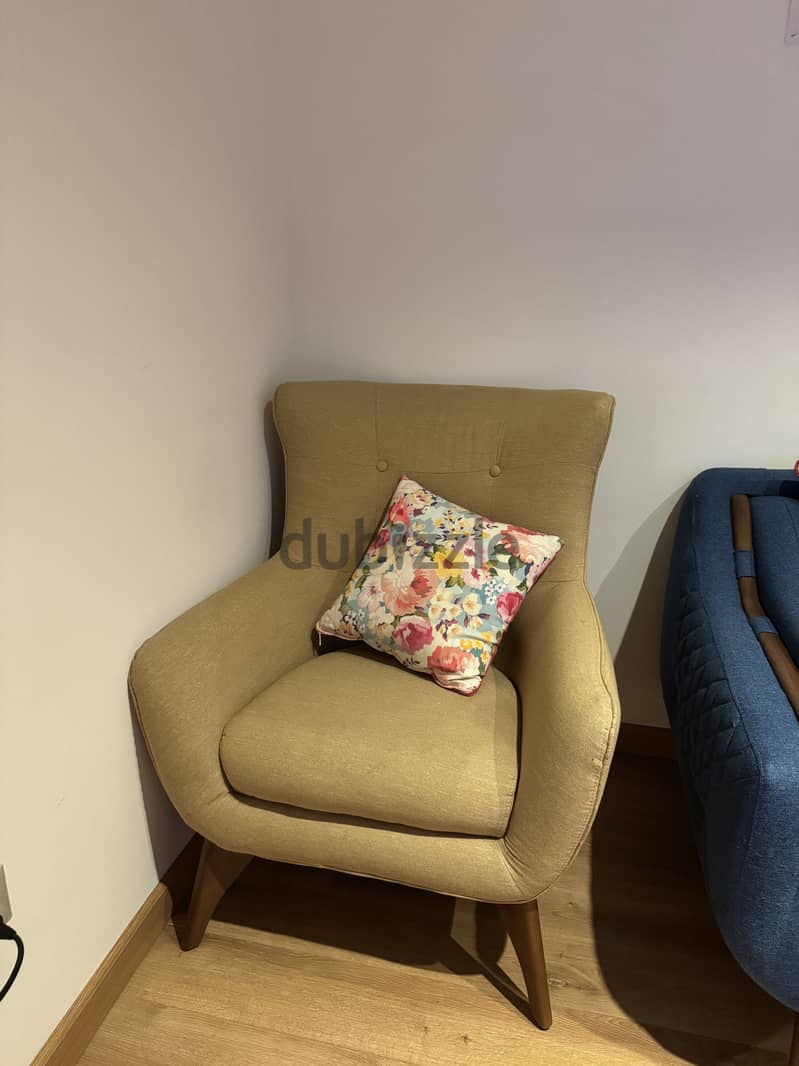 Full living room 1