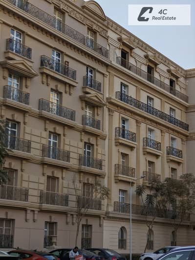 For Sale Apartment 3 bedrooms under market price ready to move prime locatio Over looking landscape in Hyde park next to Mivida New Cairo