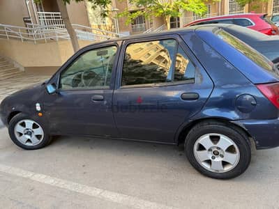 Ford Fiesta 2000