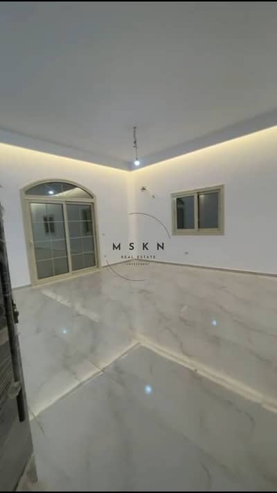 Apartment for rent by law in Al-Qornfal 6 Villas 220m Super Lux - New Cairo