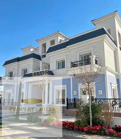 للبيع اي فيلا جاردن ريسيل جاهزه للسكن اقل من سعر الشركه 3 مليون 278 م برايم لوكيشن في ماونتن فيو هايد بارك 3 غرف في التجمع الخامس القاهره الجديده
