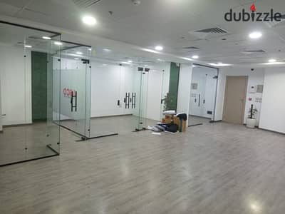 Fully finished and air-conditioned administrative office for rent, 125 square meters in a mall in the Fifth Settlement