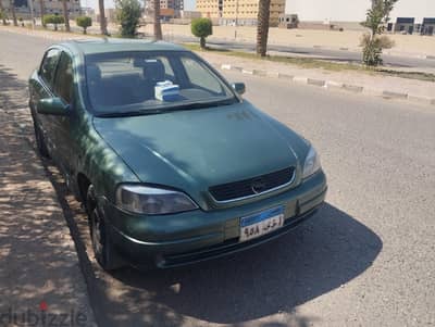 أوبل أسترا 2000