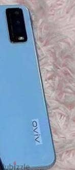 فيفو واى 20