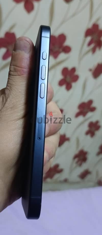 آبل - آيفون 15 برو