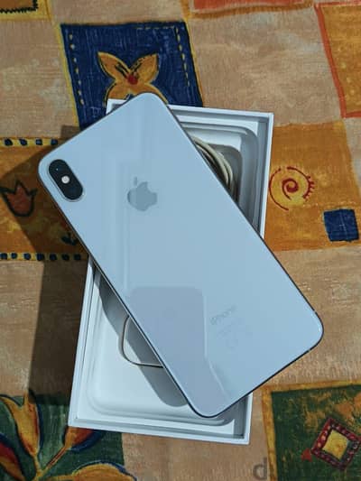 ايفون xs max