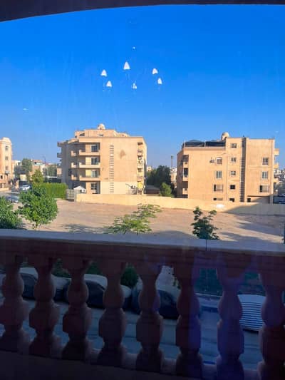 شقة للبيع بالحي ال 16 مجاورة 1 تشطيب الترا مودرن 230م لوكيشن مميز وفيو رائع Apartment for sale in District 16 Neighborhood
