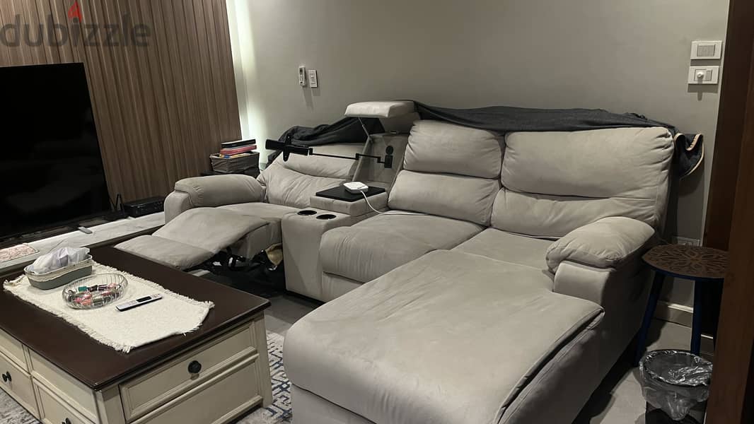 Sofa hub 2