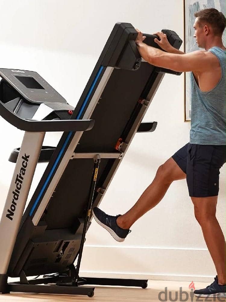 NORDICTRACK TREADMILL EXP 10i 1