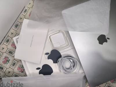 MacBook air M3 16ram 100% 7CC SPACE GREY