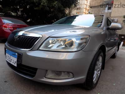 سكودا فانتازيا 2012 الفئه التانيه اوتوماتيك حالة مميزه وبيتى جدا جدا .