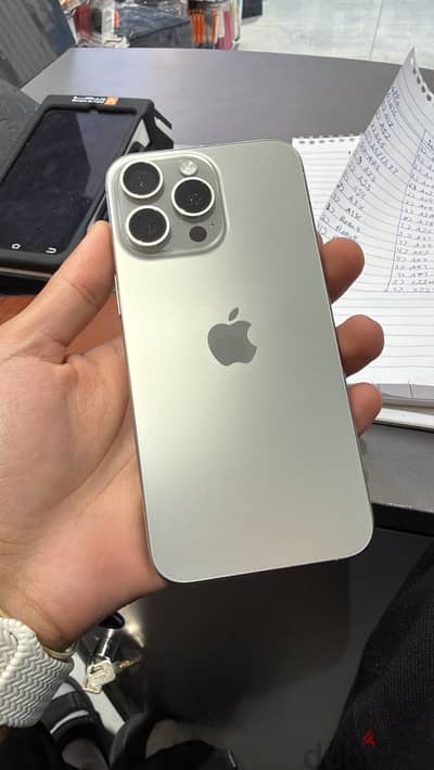 Apple - iPhone 15 Pro Max