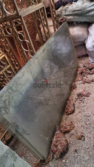 زجاج سكريت