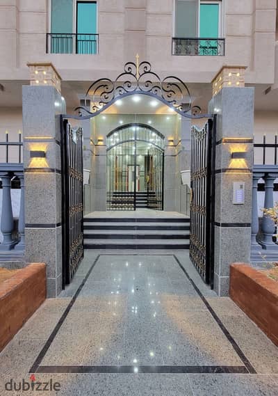 Apartment for sale in Sheikh Zayed – Eighth District | 190m | High ground | 3 rooms and 2 bathrooms | Northern | Rented with exceptional investment return