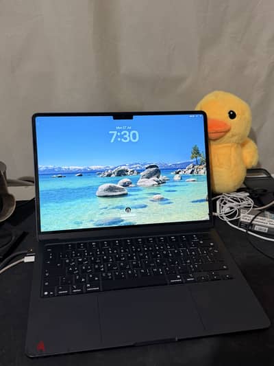 MACBOOK AIR M4