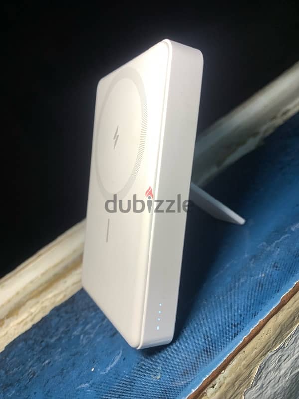 anker wireless powerbank 633 3