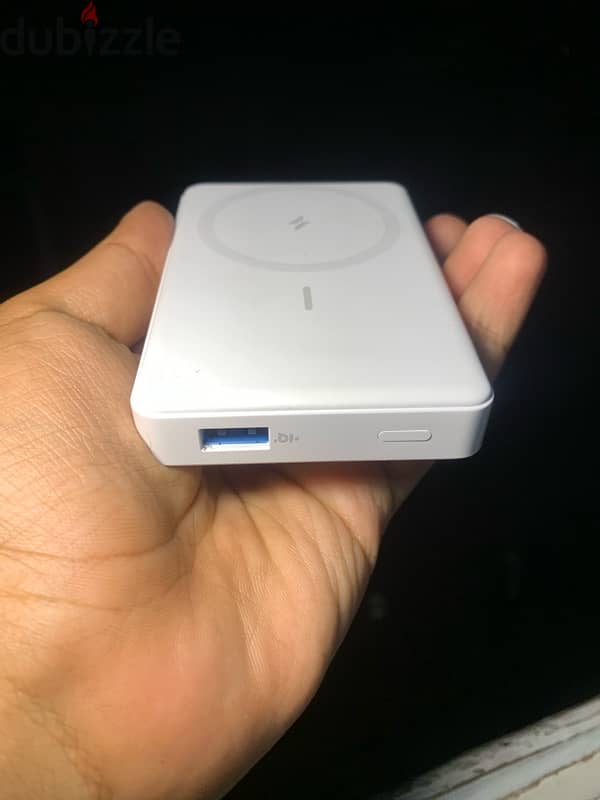anker wireless powerbank 633 4