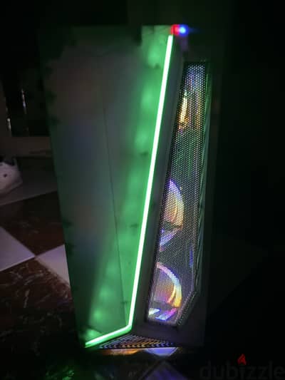 Pc للبيع