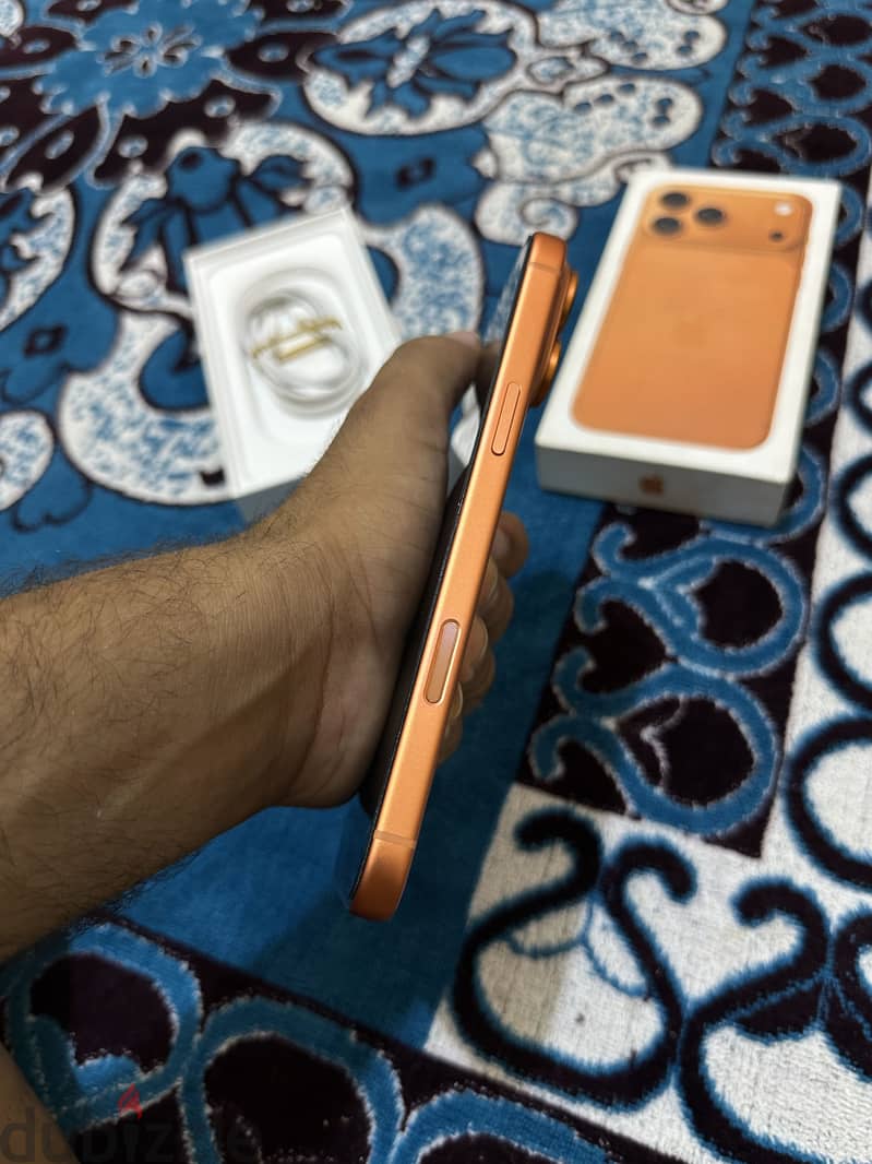 Apple - iPhone 17 Pro Max 3